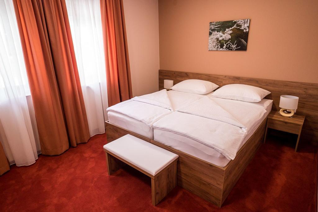 B&B Villa Angy Korenica Exterior foto